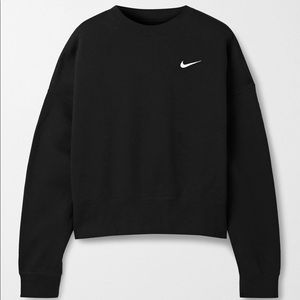 black nike sweatshirt